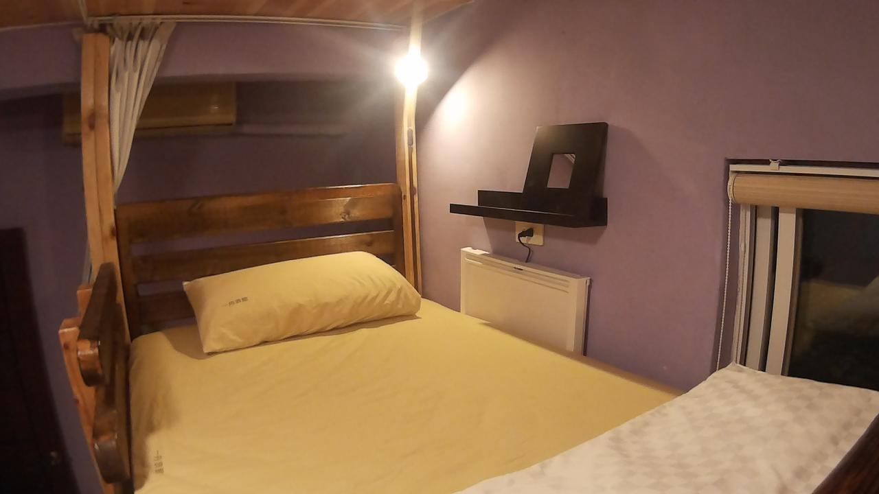 On Board Hostel Manzhou Dış mekan fotoğraf